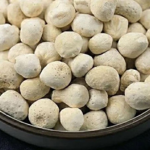 半夏中生物堿能抑制咳嗽中樞產(chǎn)生鎮(zhèn)咳作用